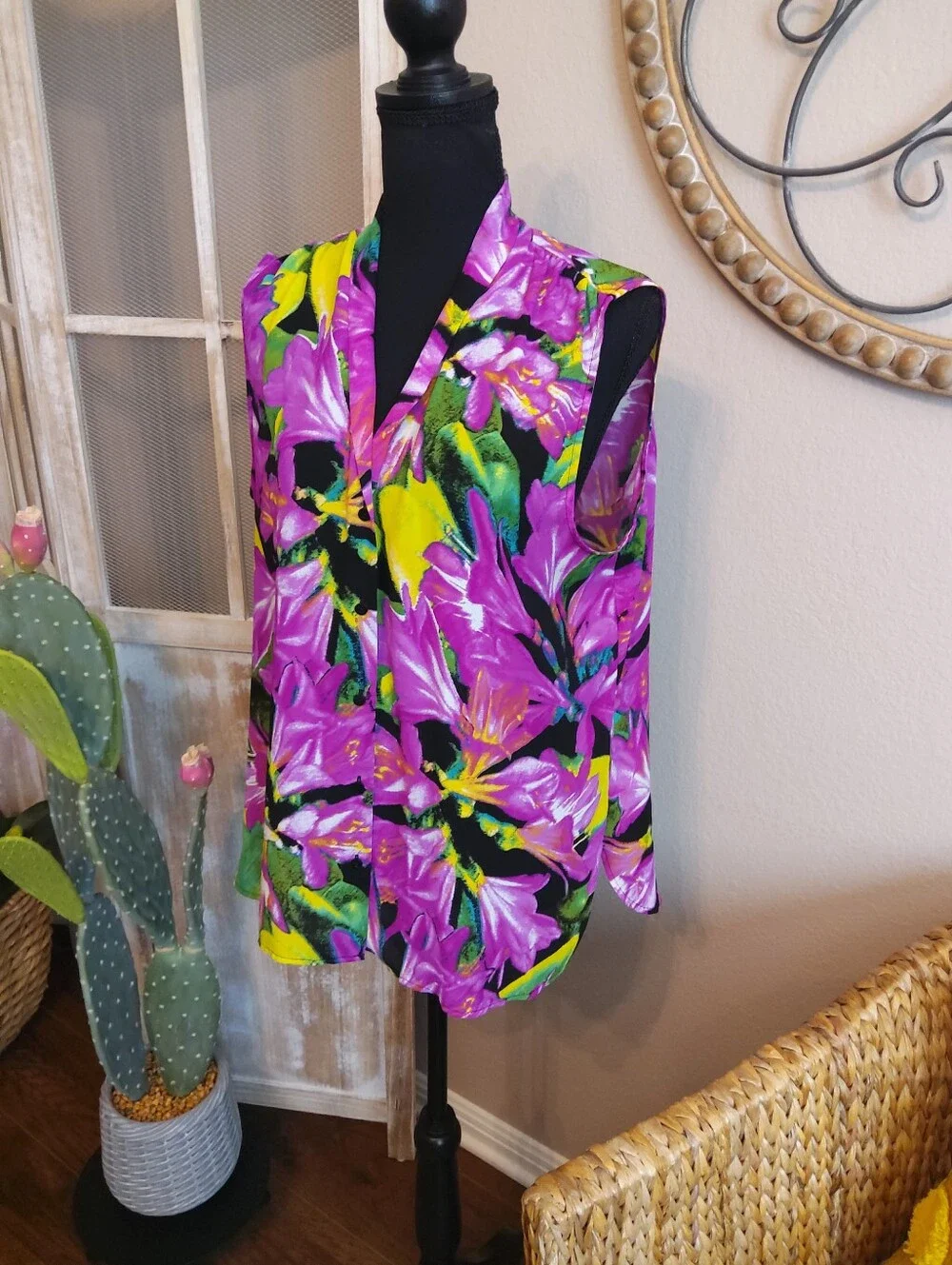 Worthington Purple & Yellow Floral Sleeveless Button Front Blouse